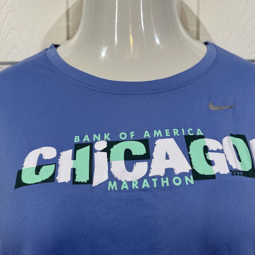 Nike Running Women's XL Bank of America Chicago Marathon Dri Fit Shirt Blue